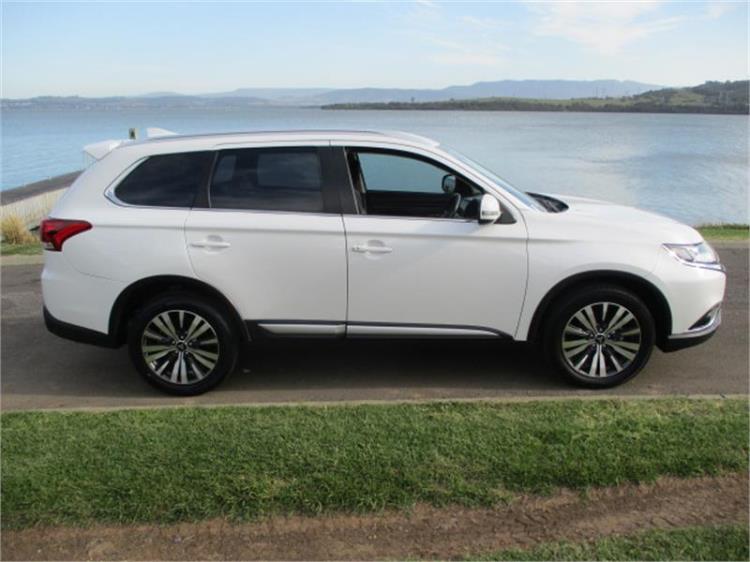 2019 MITSUBISHI OUTLANDER 4D WAGON LS 7 SEAT (AWD) ZL MY19